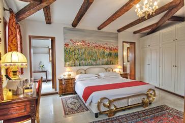 Camere, colazione, servizi