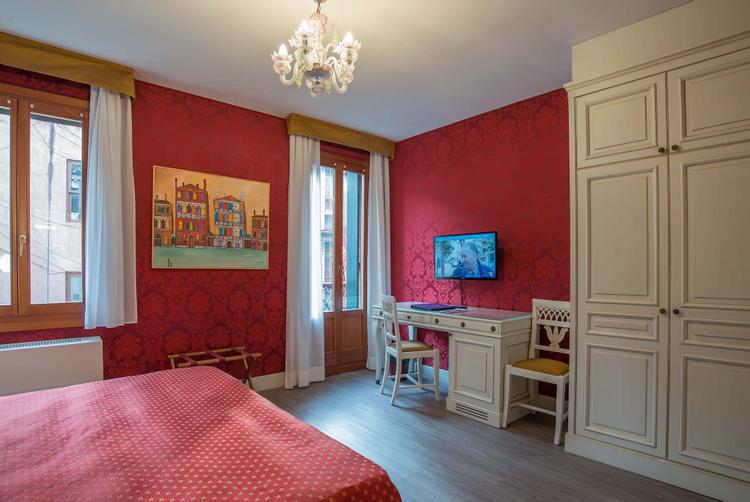 Hotel La Fenice et des Artistes | Venice | 7