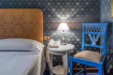 Hotel La Fenice et des Artistes | Venice | Galleria 80