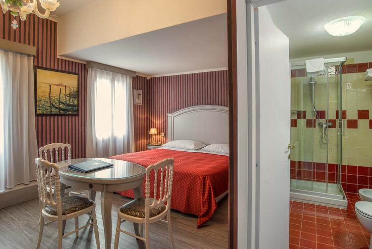 Hotel La Fenice et des Artistes | Venice | 15