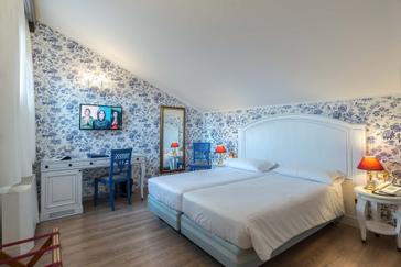 Hotel La Fenice et des Artistes | Venice | Galleria 45