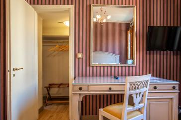 Hotel La Fenice et des Artistes | Venice | Galleria 54