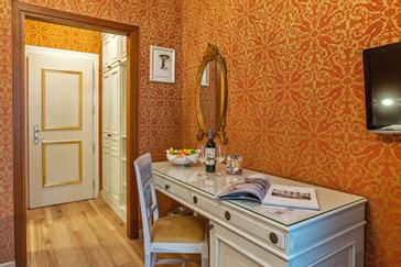 Hotel La Fenice et des Artistes | Venice | Galerie 43