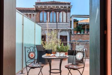 Hotel La Fenice et des Artistes | Venice | Galerie 46