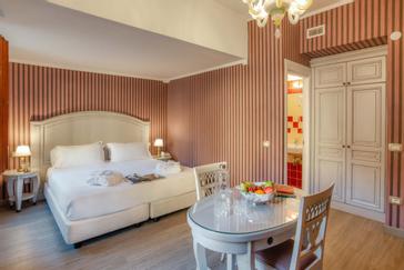 Hotel La Fenice et des Artistes | Venice | Galerie 48