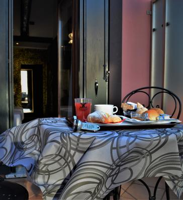 Hotel La Fenice et des Artistes | Venice | Galleria 83