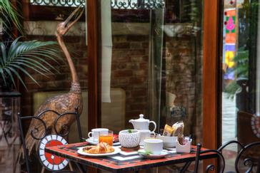 Hotel La Fenice et des Artistes | Venice | Galleria 94