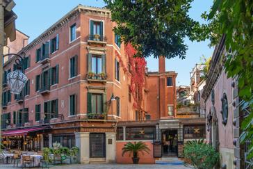 Hotel La Fenice et des Artistes | Venice | Galleria 26