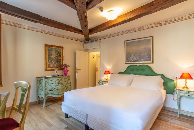 Hotel La Fenice et des Artistes | Venice | 24