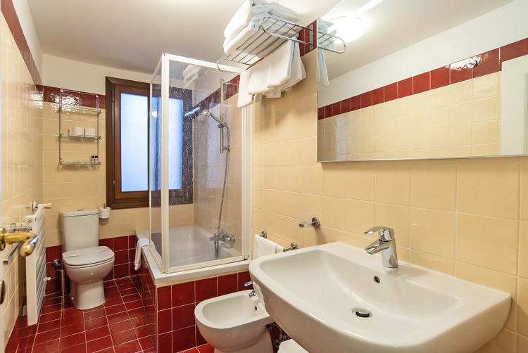 Hotel La Fenice et des Artistes | Venice | 30