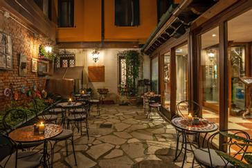 Hotel La Fenice et des Artistes | Venice | Galleria 13