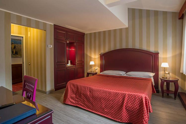 Hotel La Fenice et des Artistes | Venice | 13