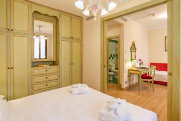 Hotel La Fenice et des Artistes | Venice | Galleria 97