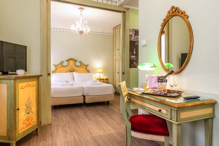 Hotel La Fenice et des Artistes | Venice | 37