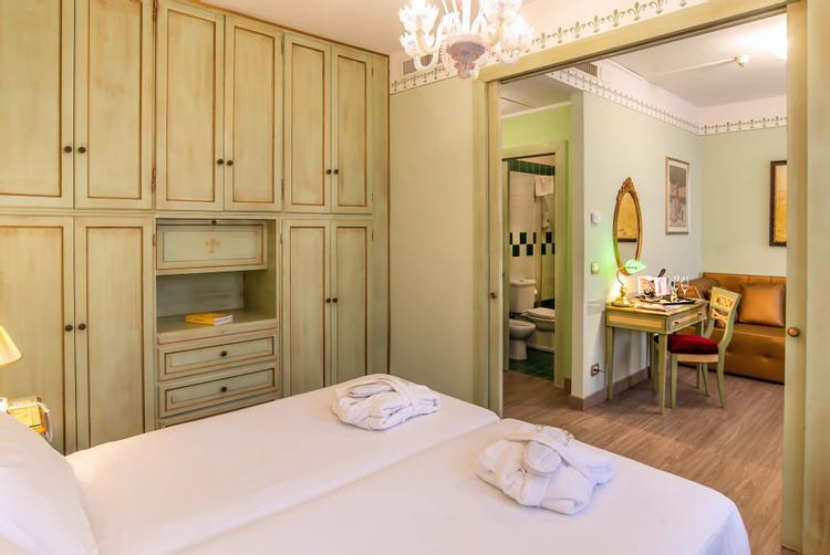 Hotel La Fenice et des Artistes | Venice | 35