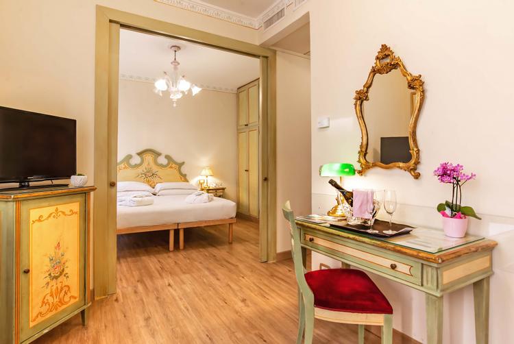 Hotel La Fenice et des Artistes | Venice | 36