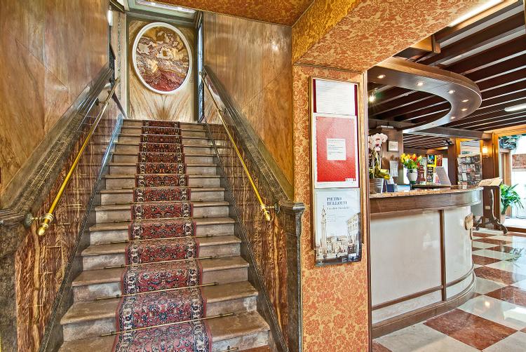 Hotel La Fenice et des Artistes | Venice | 4