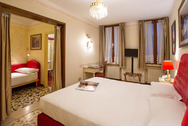 Hotel La Fenice et des Artistes | Venice | 21
