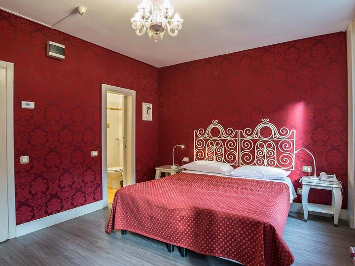 Hotel La Fenice et des Artistes | Venice | 6